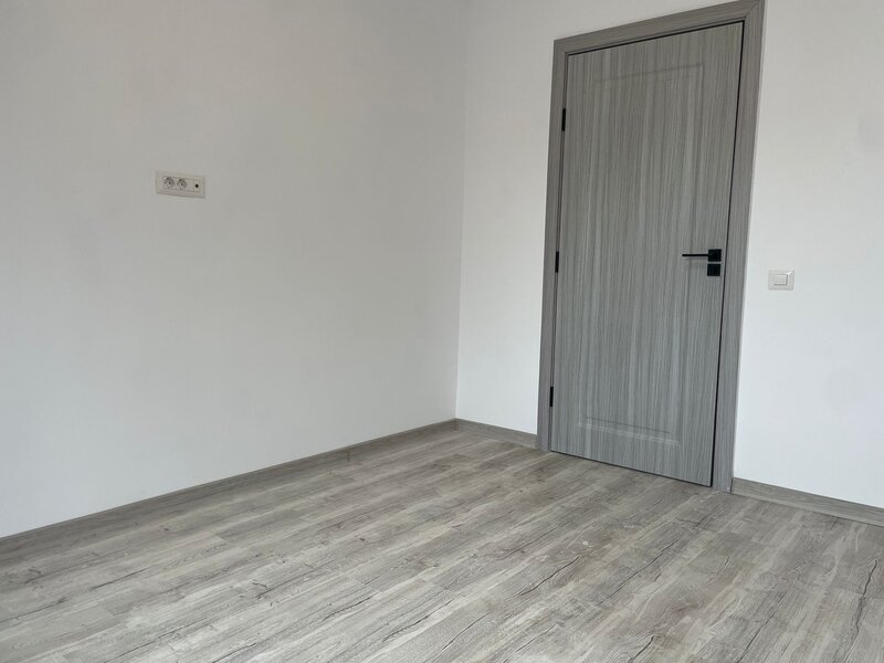 Aparatorii Patriei, Emil Racovita, Aliorului, ideal credit bancar.